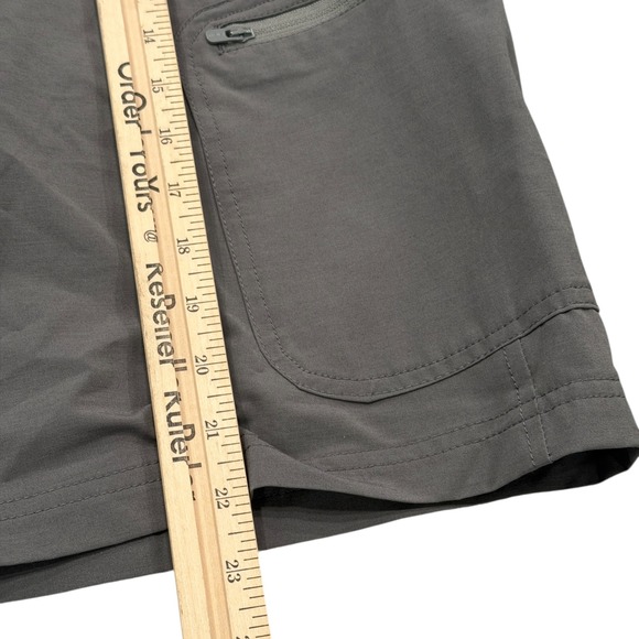Huk Performance Fishing Shorts Mens XL Gray Quick Dry Stretch Cargo Utility New - Picture 5 of 11